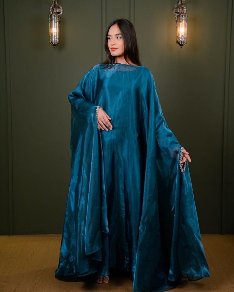 teal abaya Ashura